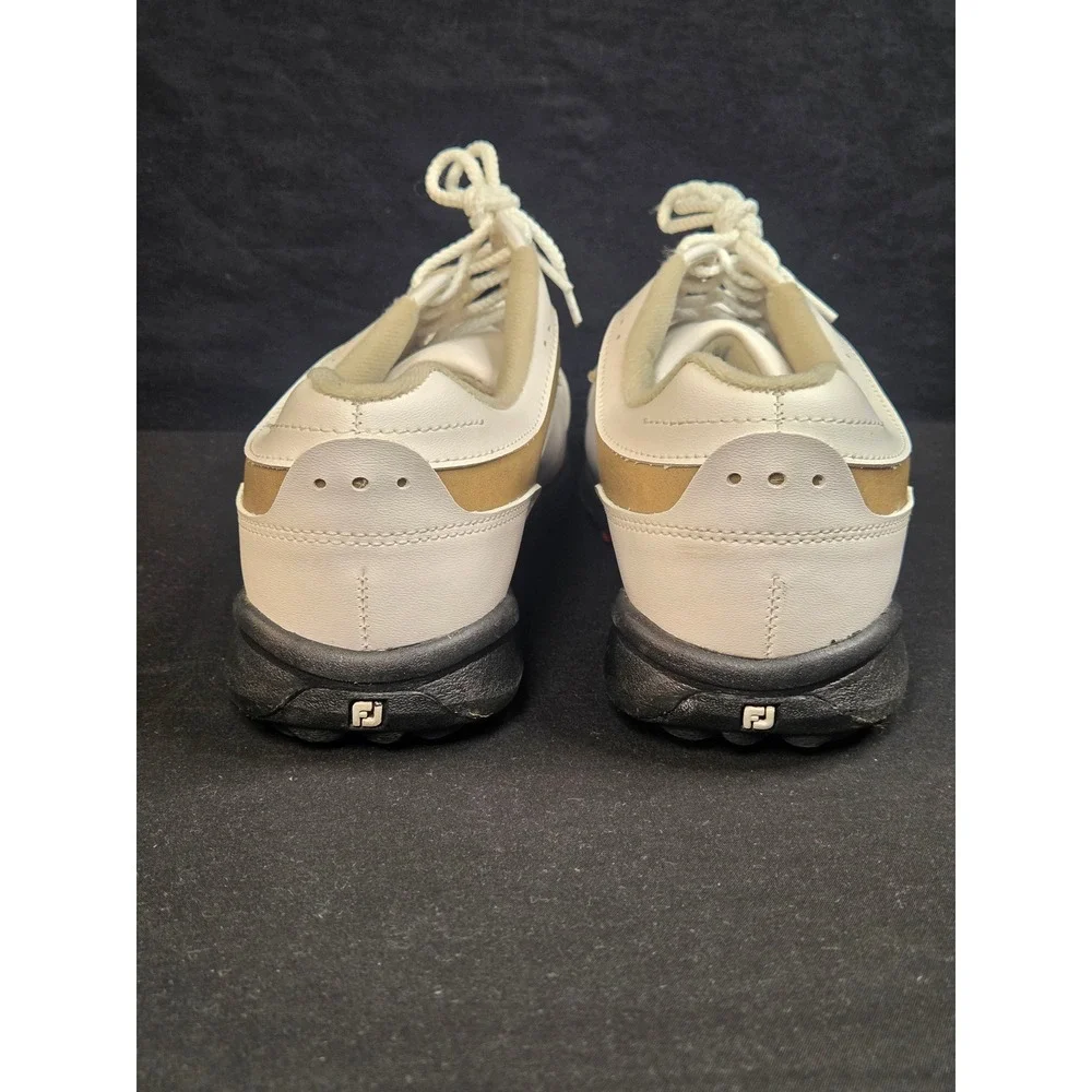 FootJoy GreenJoys Women 9.5 M White Tan Saddle Spiked leather Golf Shoes 48377